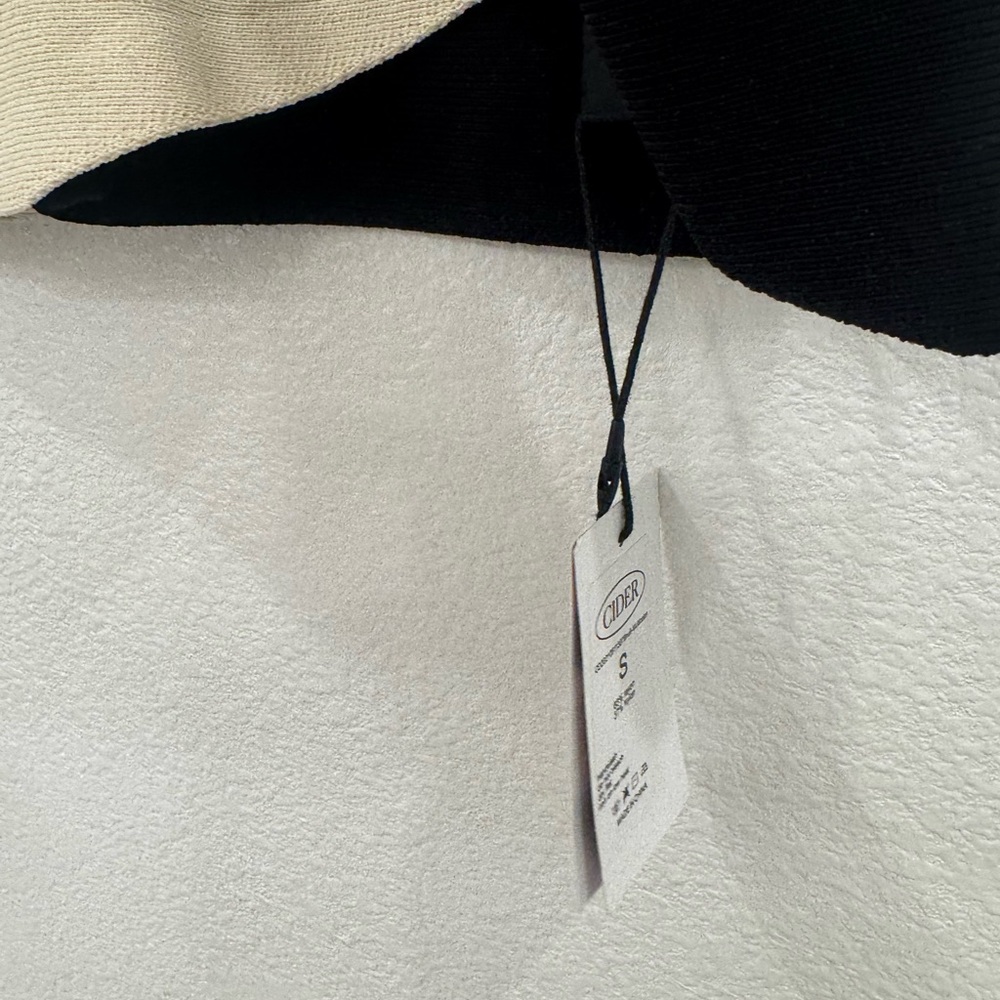 Cider Black and Cream Crop Top - Picture 4 of 6